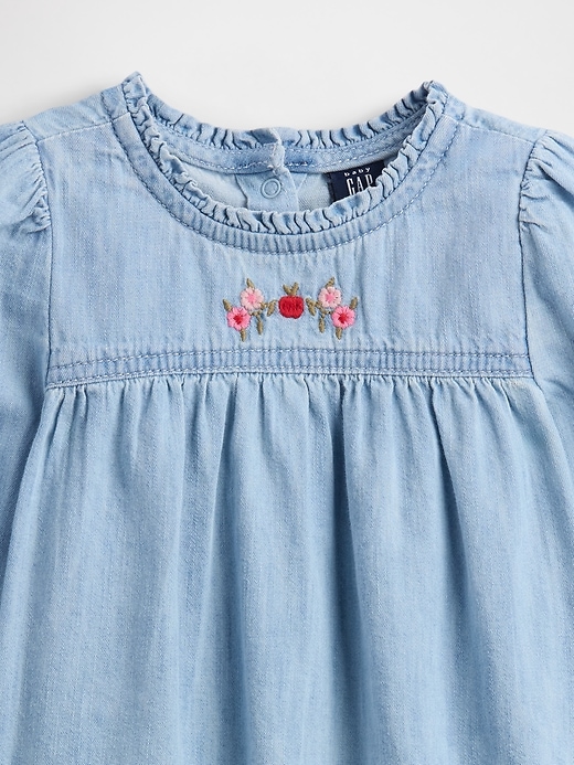 ensemble bébé en jean à volants