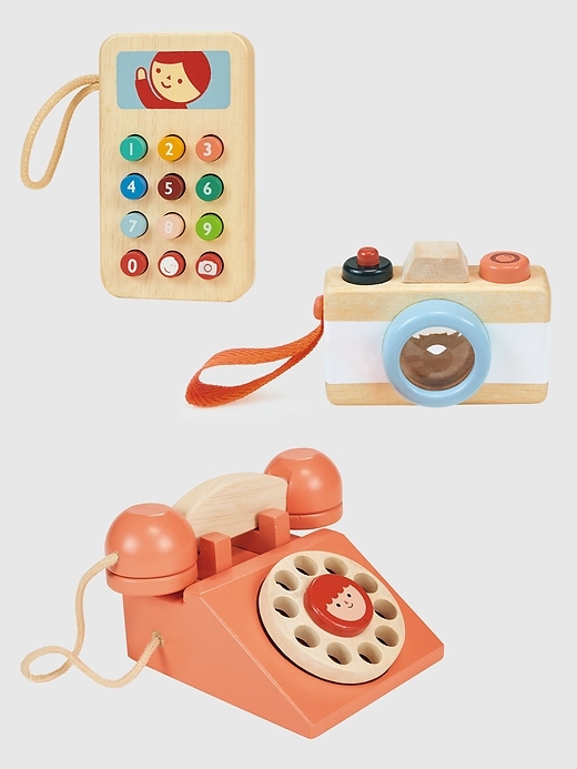 ensemble de jouets pour tout-petits comprenant des téléphones et un appareil photo ainsi quun gadget technologique