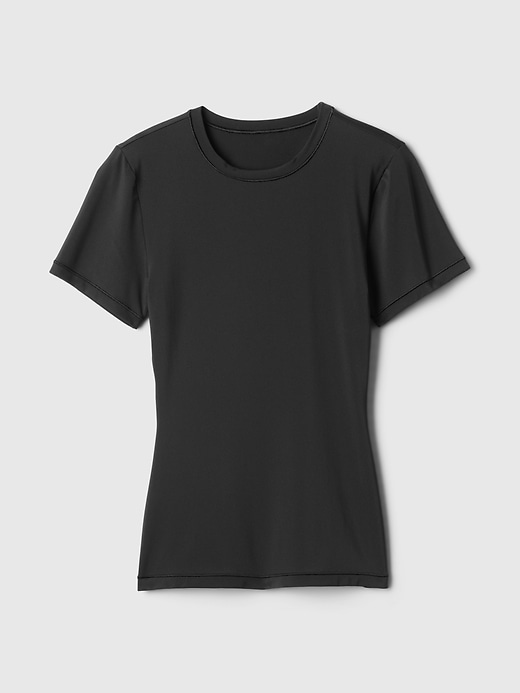 t-shirt second skin
