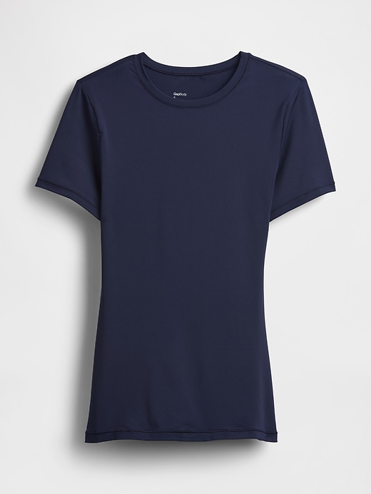 t-shirt second skin