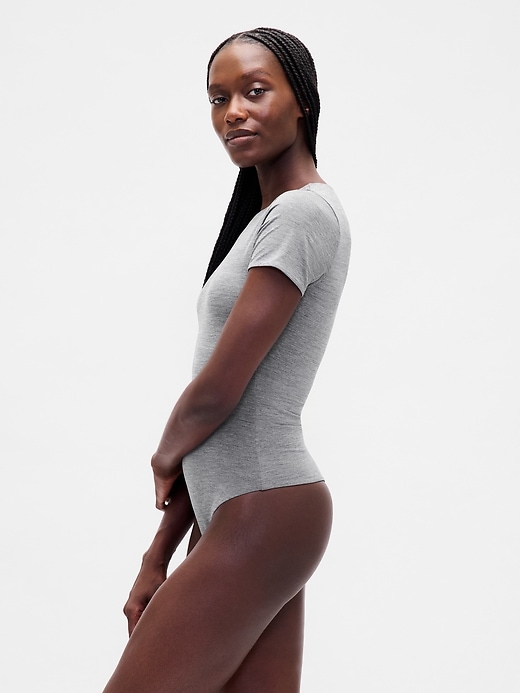 body en t-shirt secondskin