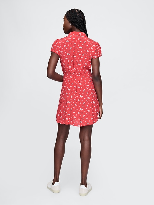 robe courte fleurie en crêpe