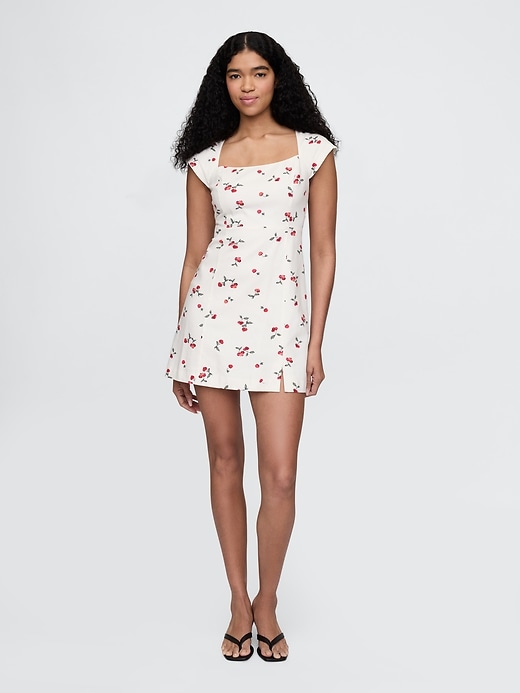 robe courte en lin mélangé à manches courtes