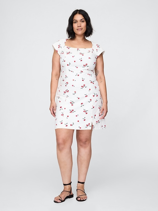 robe courte en lin mélangé à manches courtes
