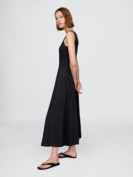 robe longue à col carré en lin mélangé