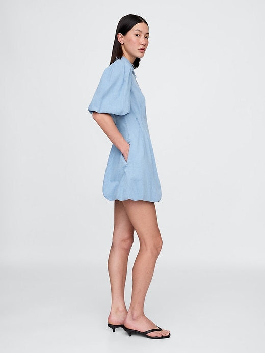 robe-chemise courte en jean à bulles