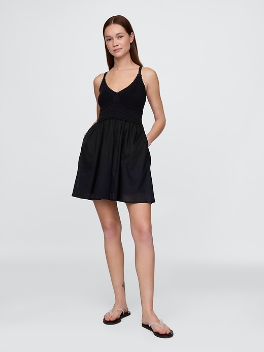 robe courte en crochet et techniques mixtes