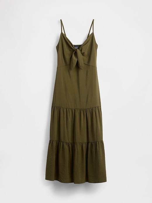 robe longue à volants et nœud sur le devant