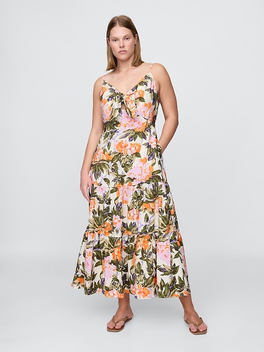robe longue à volants et nœud sur le devant