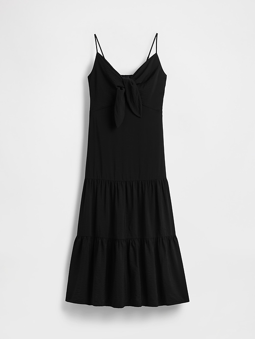 robe longue à volants et nœud sur le devant