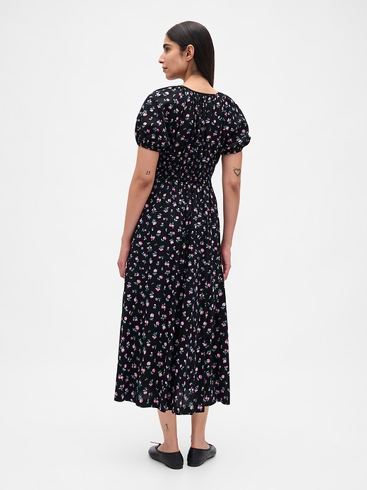 robe midi à manches bouffantes
