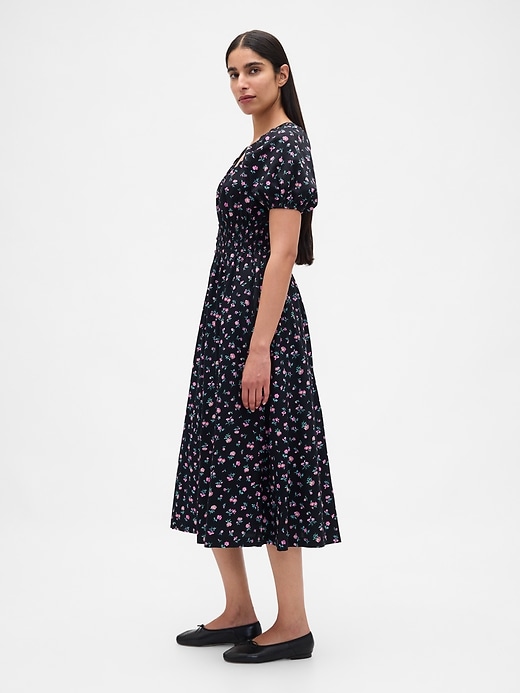 robe midi à manches bouffantes