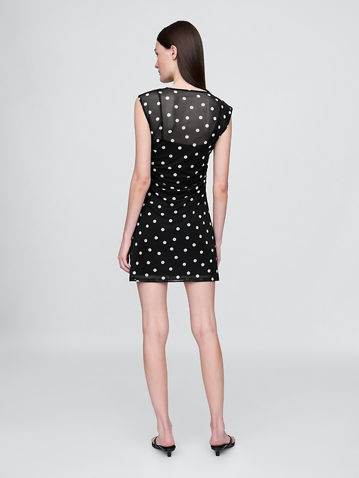 robe courte en résille