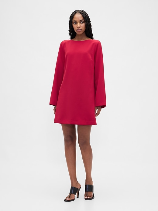 robe courte à col bateau