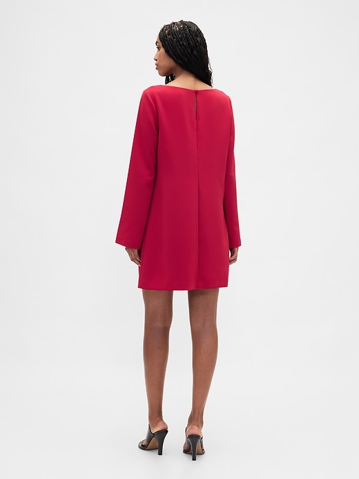 robe courte à col bateau