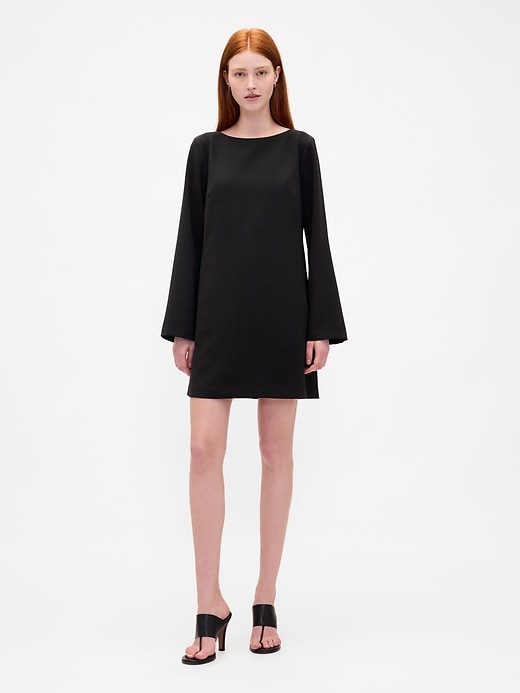 robe courte à col bateau