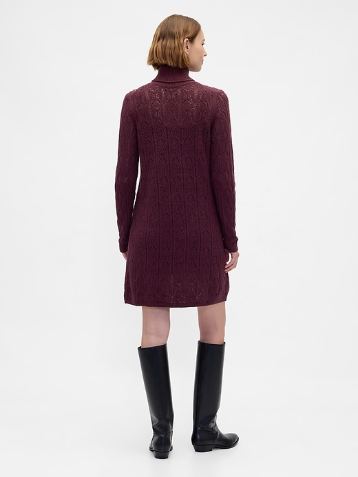 robe pull à col roulé en maille cashsoft