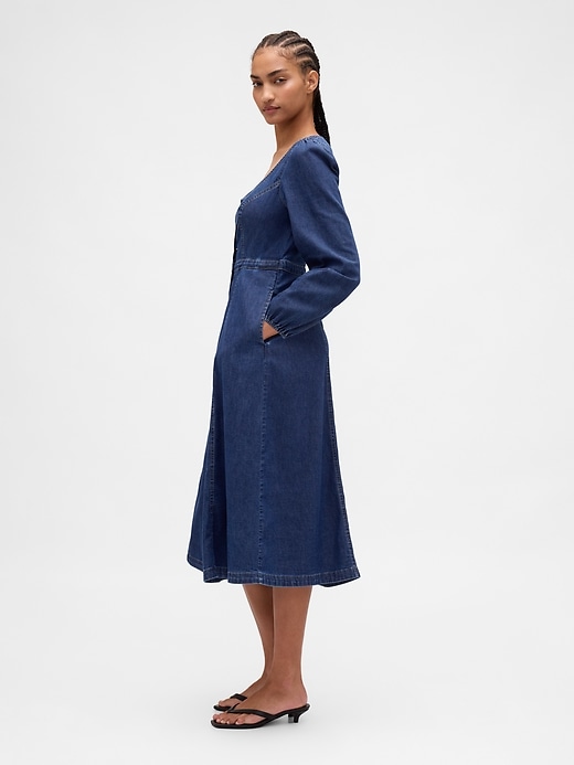 robe midi en jean à décolleté cœur