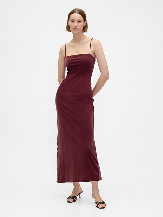robe longue en velours à col carré