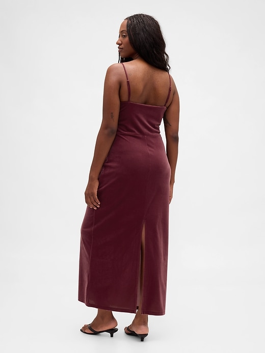 robe longue en velours à col carré