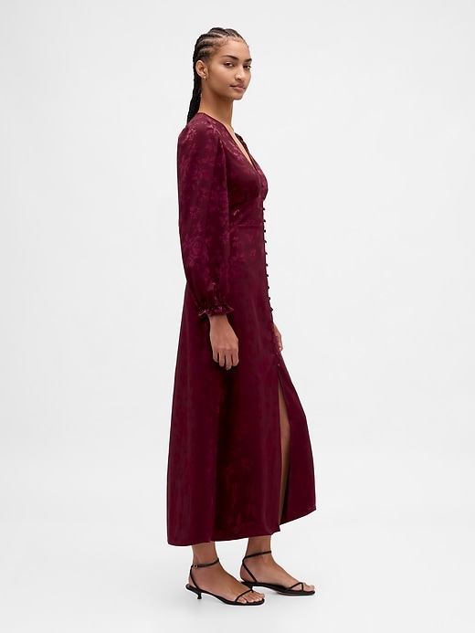 robe longue boutonnée à col en v