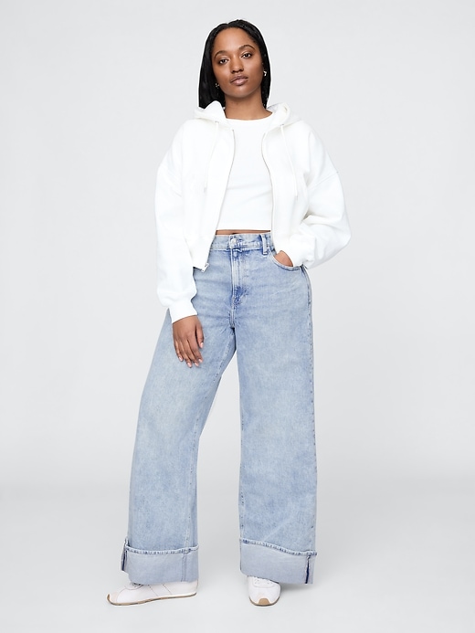 jean taille haute à jambes larges et revers