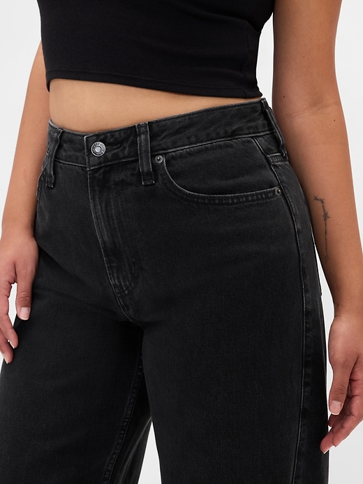jean taille haute à bretelles pour femmes rondes