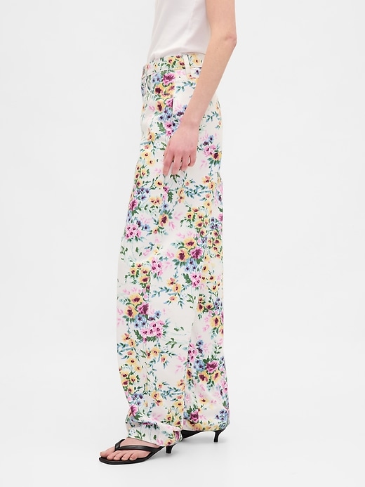 jean à fleurs taille haute