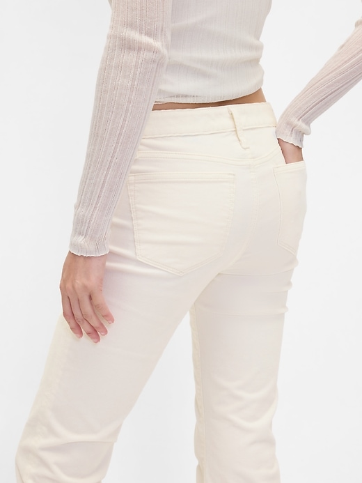 pantalon long et ajusté en velours côtelé taille basse