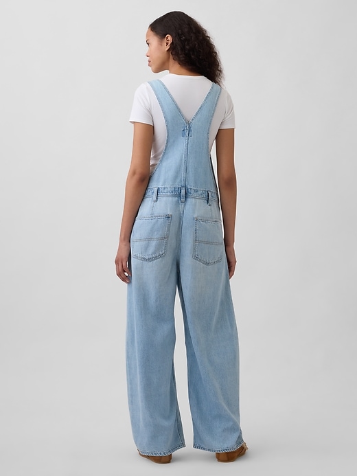 salopette en denim ultra-doux en forme de fer à cheval