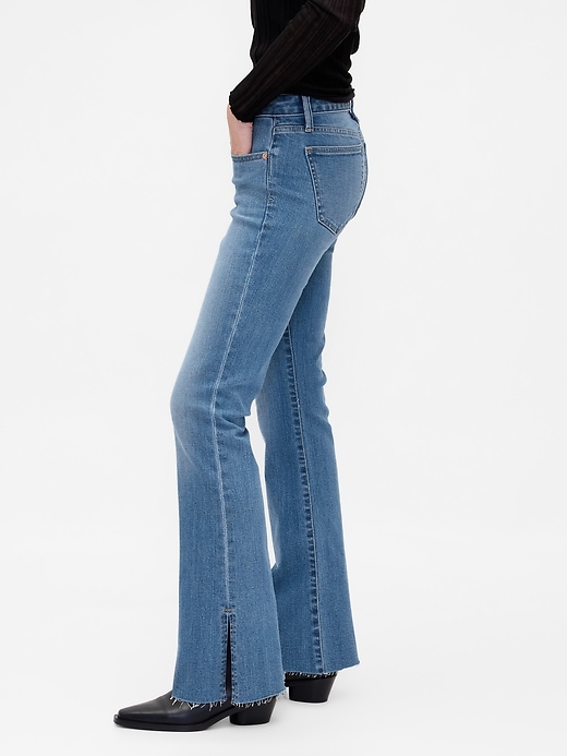 jean taille basse long et élancé à ourlet fendu