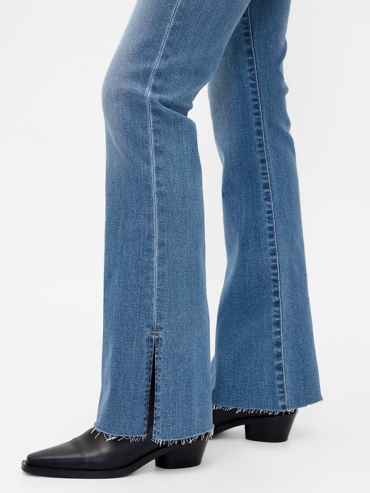 jean taille basse long et élancé à ourlet fendu