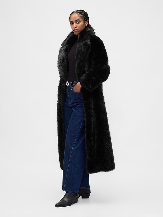 manteau long en fausse fourrure