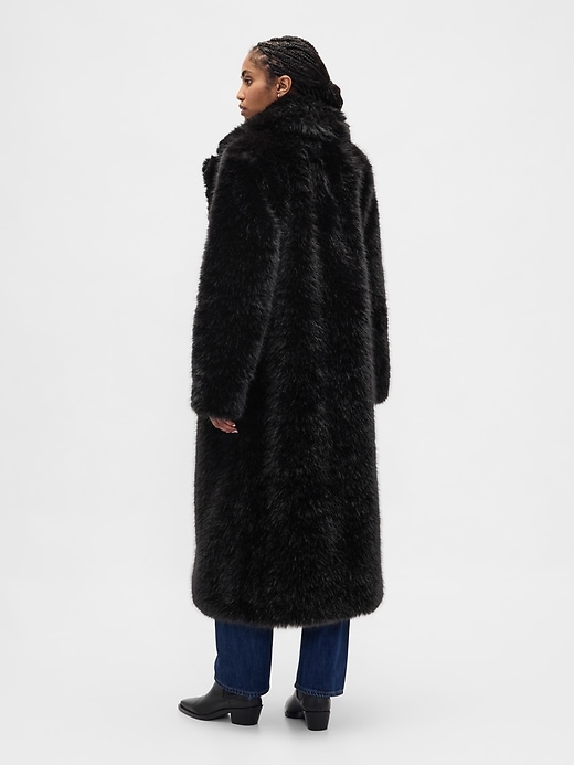 manteau long en fausse fourrure