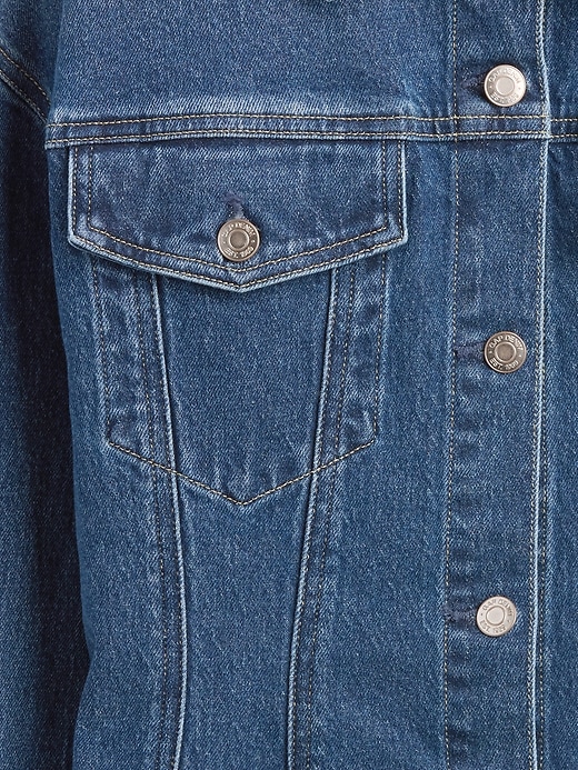 veste en jean longue cintrée