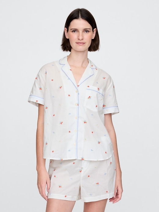 chemise de pyjama brodée