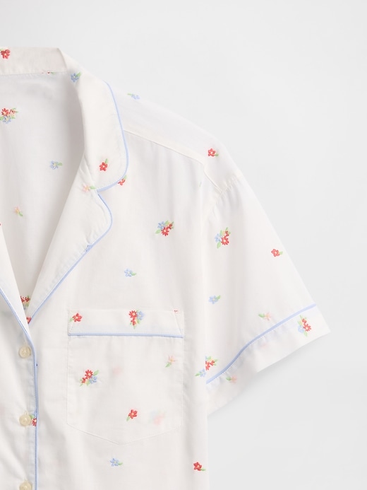 chemise de pyjama brodée