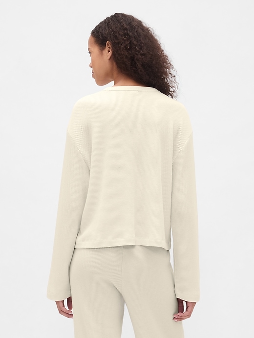 haut de pyjama court à motif gaufré