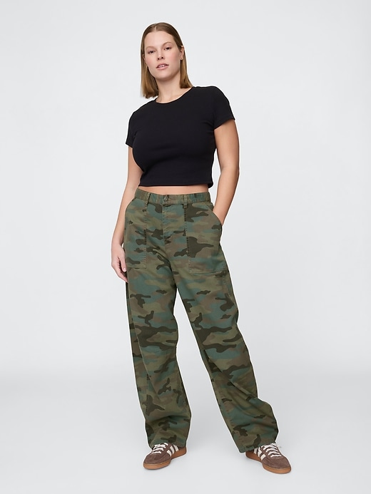 pantalon baril en sergé taille mi-haute