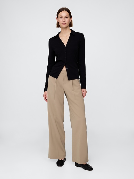 pantalon 365 à jambes larges plissées et taille basse