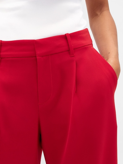 pantalon 365 à jambes larges plissées et taille basse
