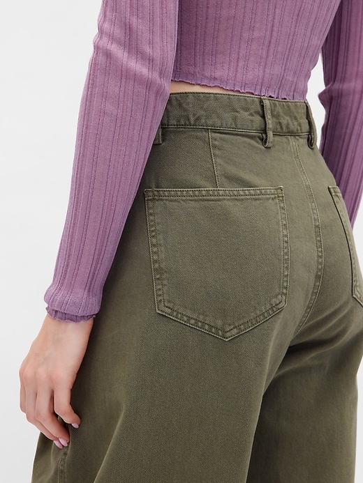 pantalon baril en sergé taille mi-haute