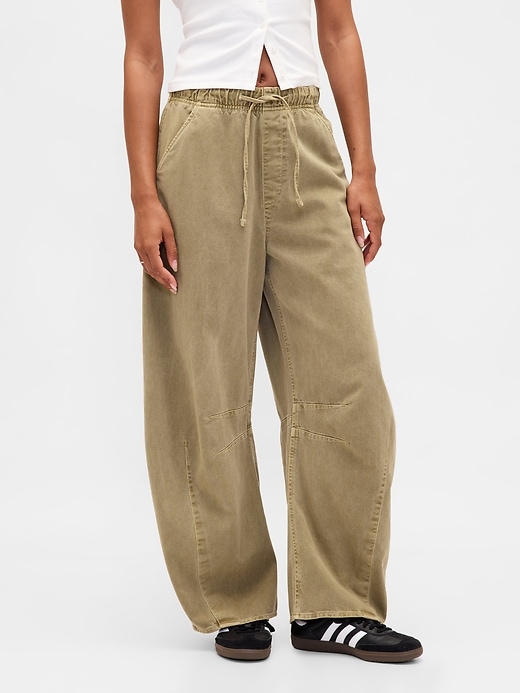 pantalon en sergé taille mi-haute à coupe flatteuse
