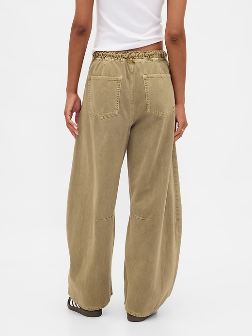 pantalon en sergé taille mi-haute à coupe flatteuse