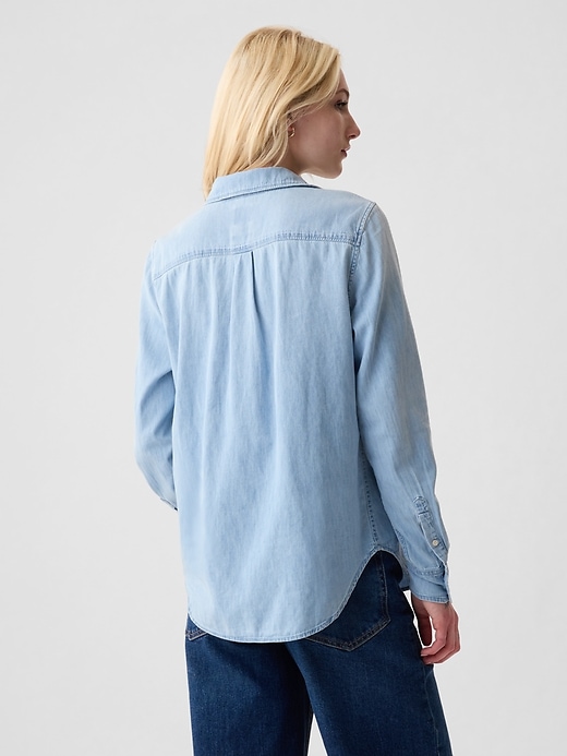 chemise classique en denim de coton biologique
