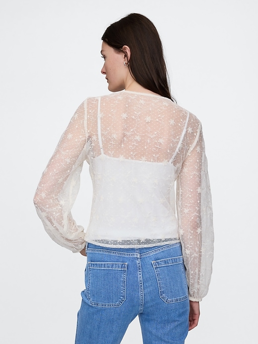 haut à volants en dentelle recyclée