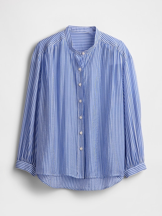 chemise transparente à boutons sur le devant