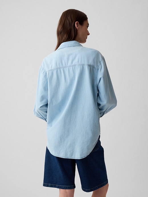 chemise en jean ample