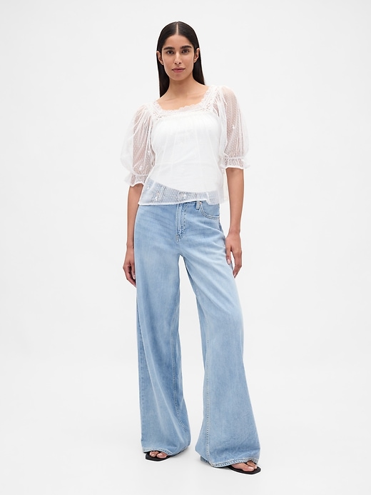 haut en tulle transparent brodé