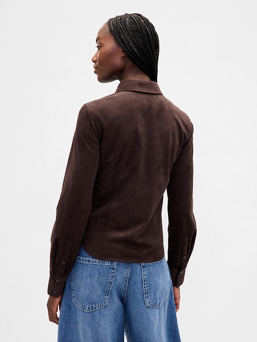 chemise cintrée en daim végétalien